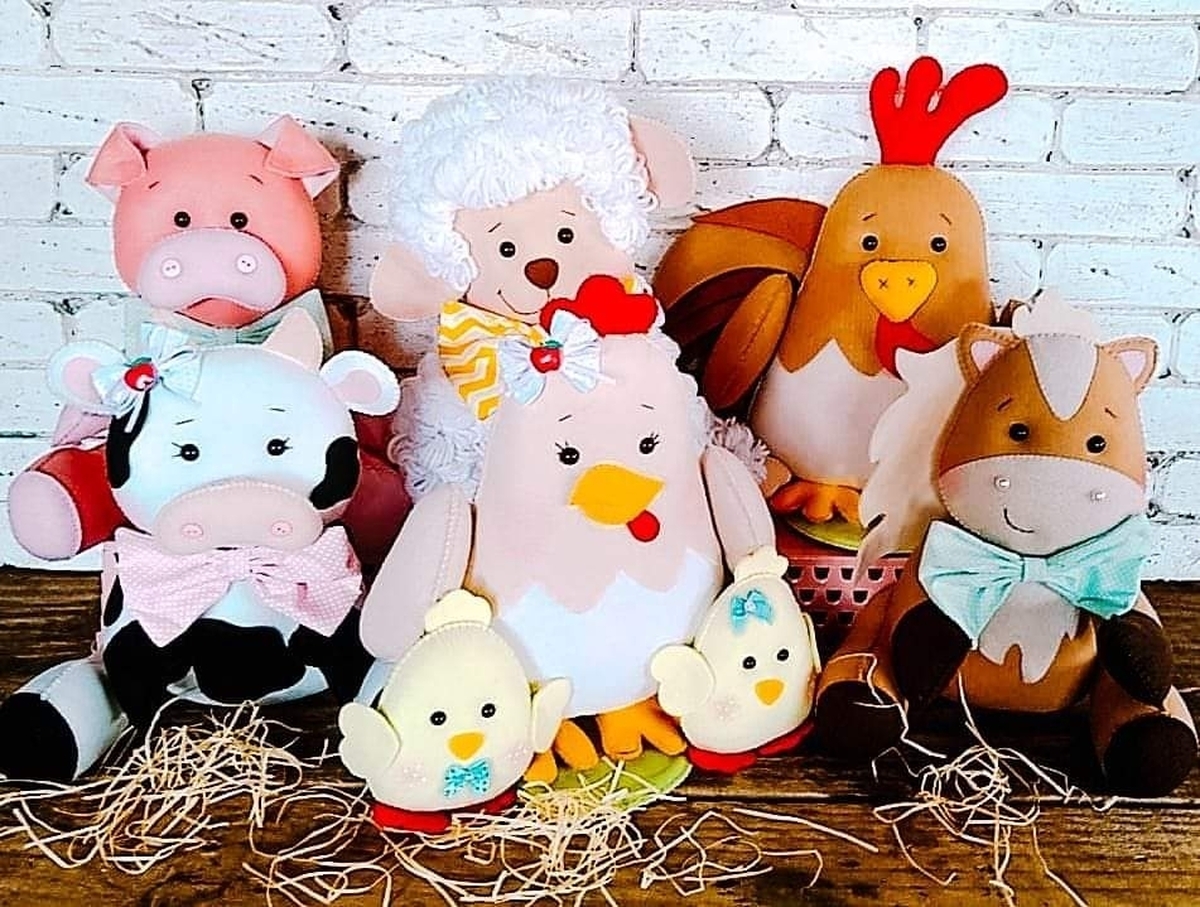 Peças em feltro para decoração de festas e lembranças 
