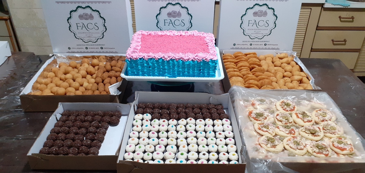 KIT FESTA, BOLO, SALGADOS E DOCES 