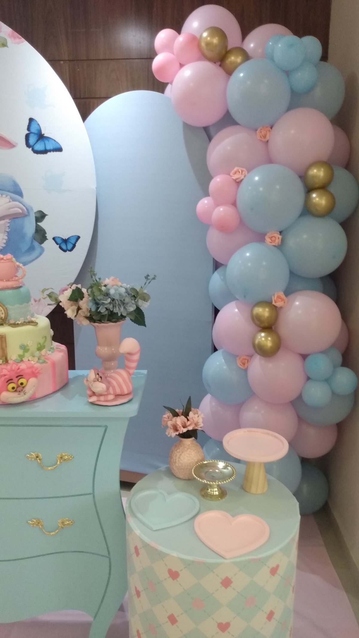 Decoração Personalizada Alice no País das Maravilhas