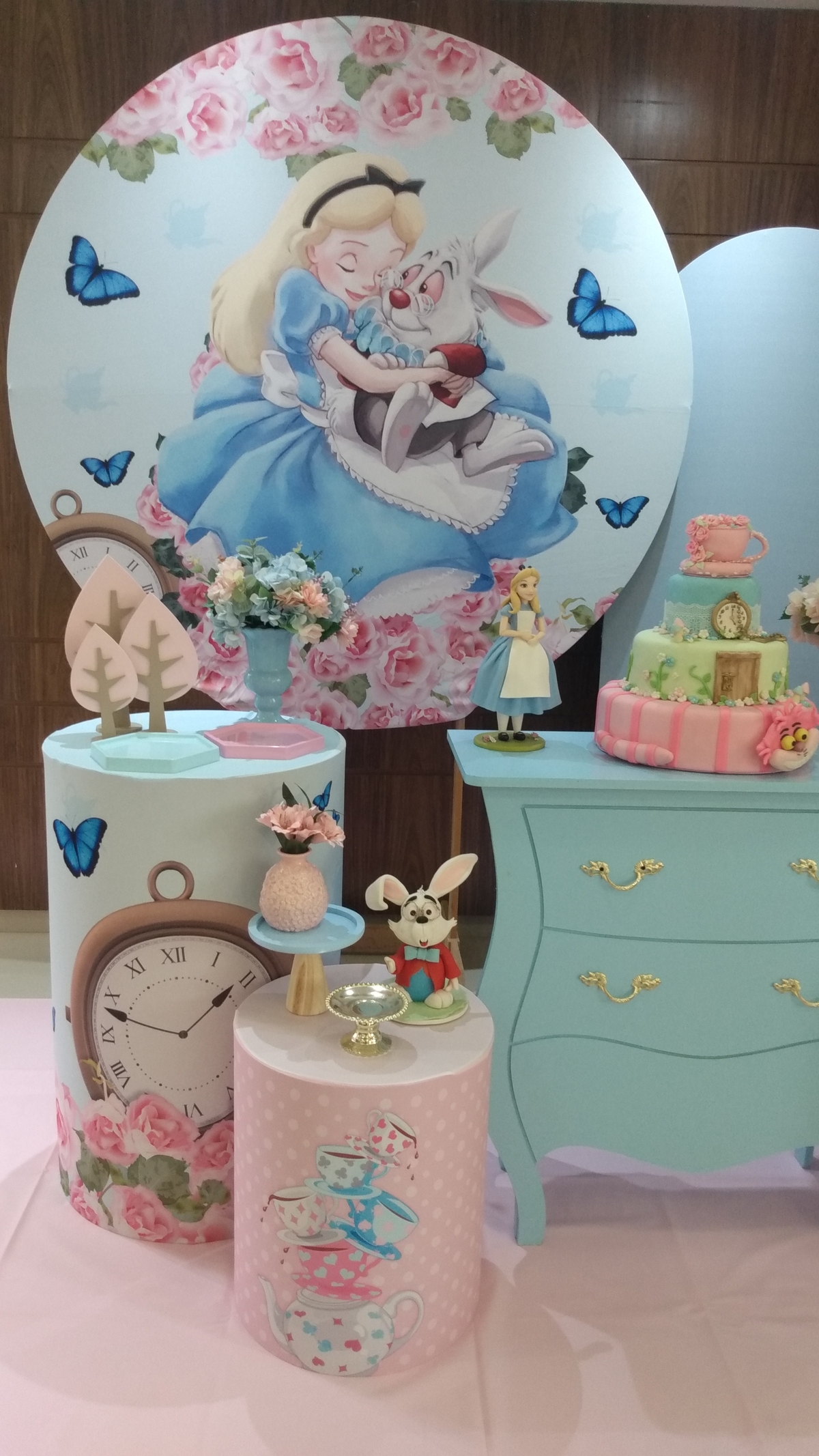 Decoração Personalizada Alice no País das Maravilhas