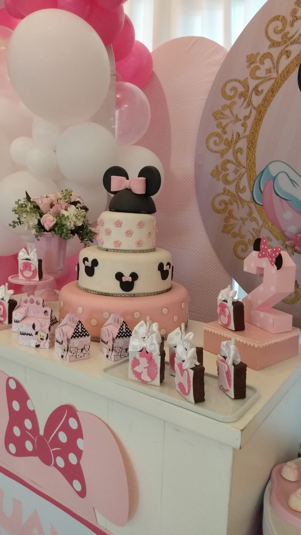 Decoração Personalizada Minnie Rosa